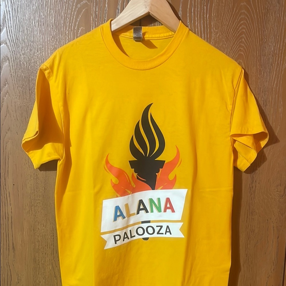 Gildan Yellow Short Sleeve Tee